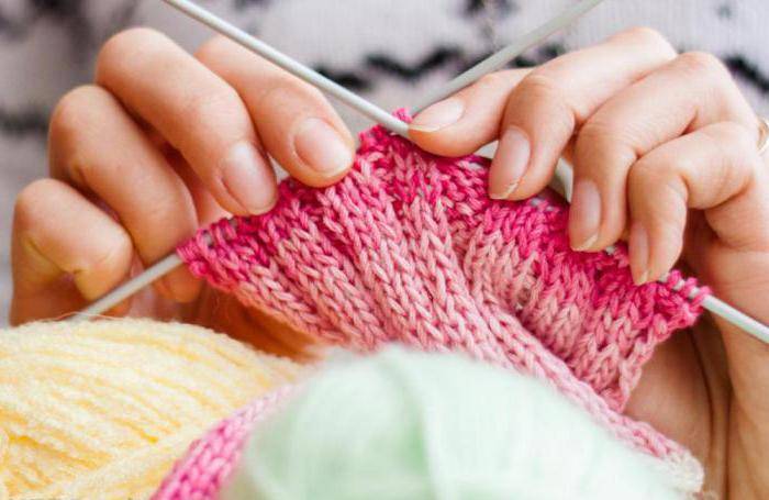 Как вязать лицевую гладь спицами