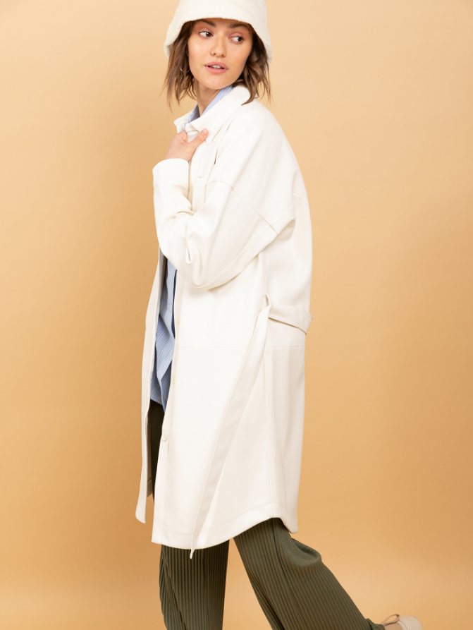 платье-рубашка из экокожи (белый, S)